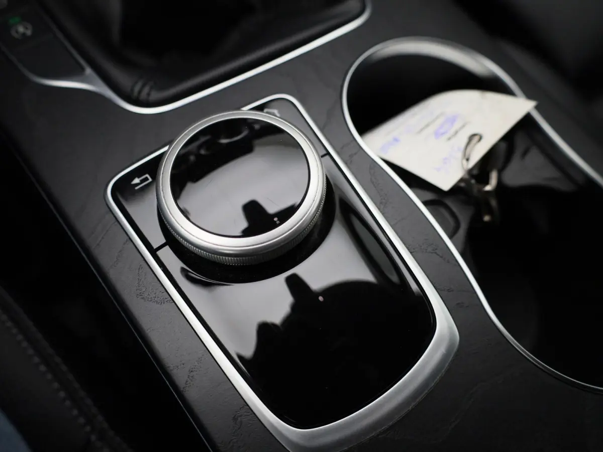 180 Advantage Pack | 360 Camera | Cruise Control | Parkeersensoren | Lederen bekleding |