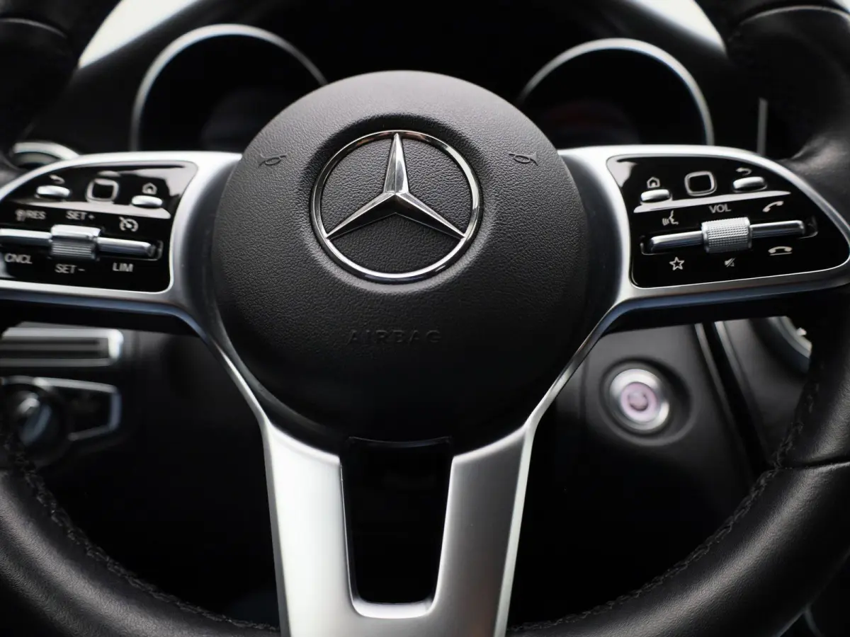 180 Advantage Pack | 360 Camera | Cruise Control | Parkeersensoren | Lederen bekleding |