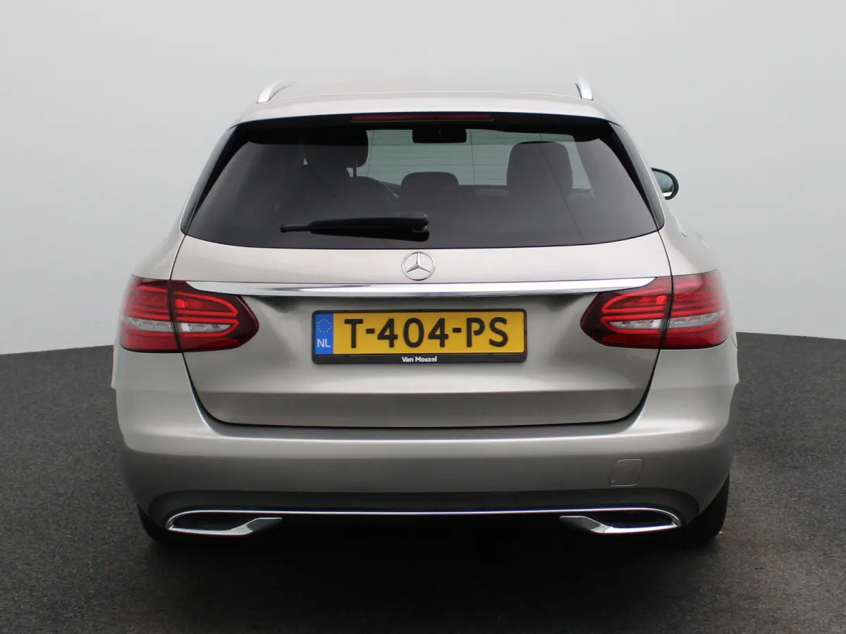 180 Advantage Pack | 360 Camera | Cruise Control | Parkeersensoren | Lederen bekleding |