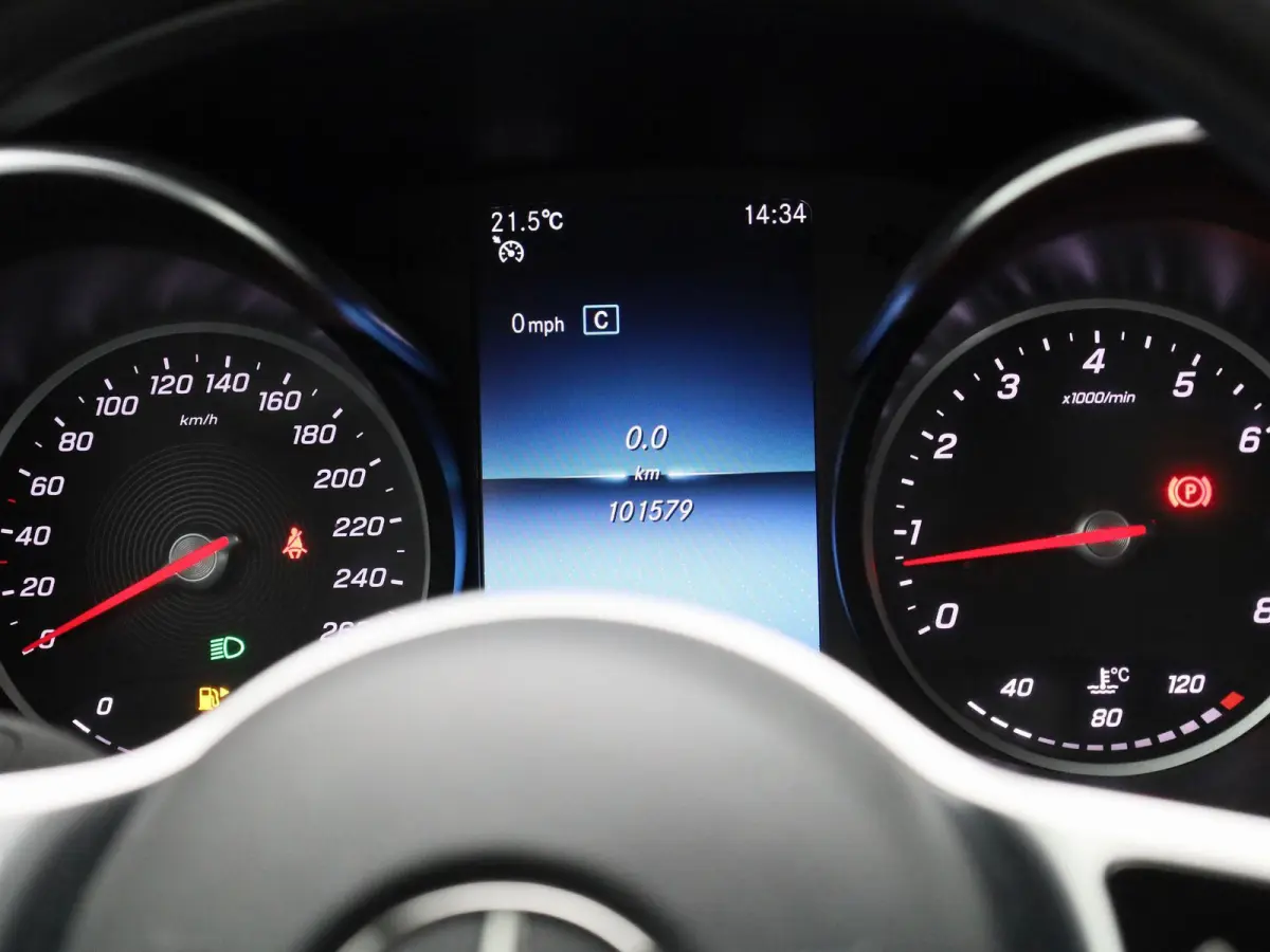 180 Advantage Pack | 360 Camera | Cruise Control | Parkeersensoren | Lederen bekleding |