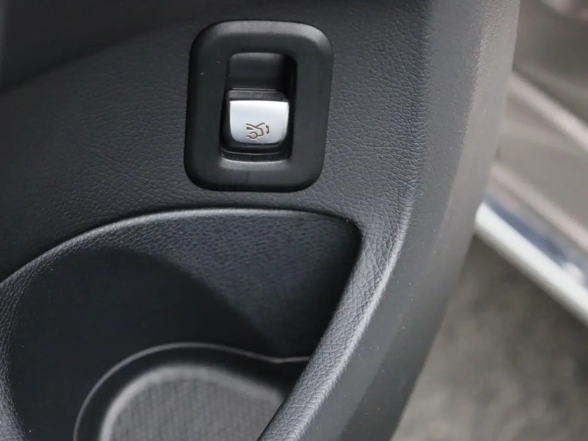 180 Advantage Pack | 360 Camera | Cruise Control | Parkeersensoren | Lederen bekleding |