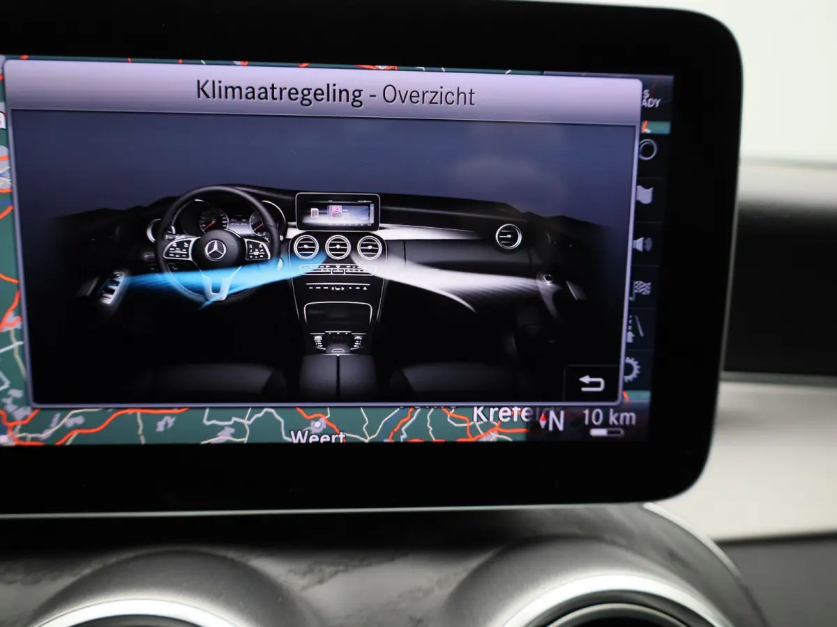 180 Advantage Pack | 360 Camera | Cruise Control | Parkeersensoren | Lederen bekleding |