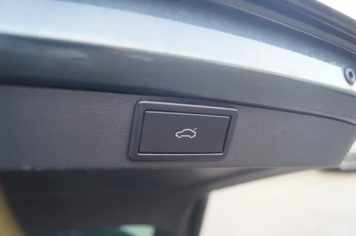 1.0 TSI 110pk Business Edition -NAVI-ECC-TREKHAAK-