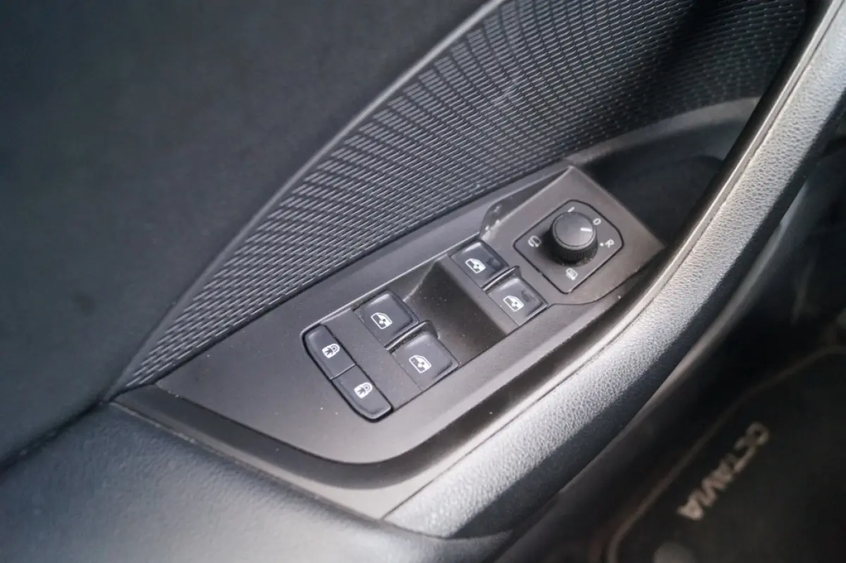 1.0 TSI 110pk Business Edition -NAVI-ECC-TREKHAAK-