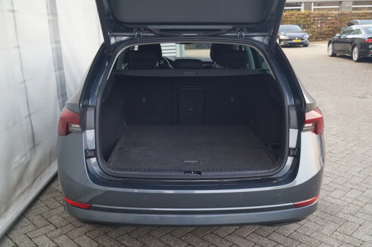 1.0 TSI 110pk Business Edition -NAVI-ECC-TREKHAAK-