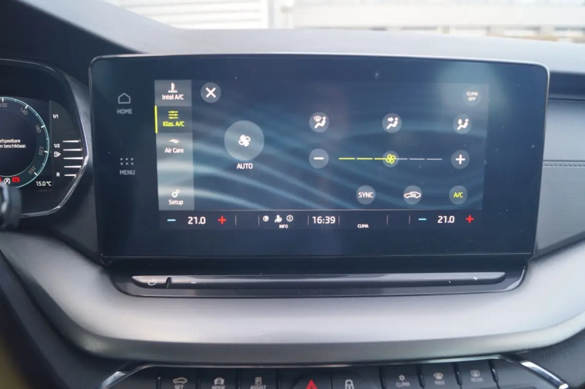1.0 TSI 110pk Business Edition -NAVI-ECC-TREKHAAK-