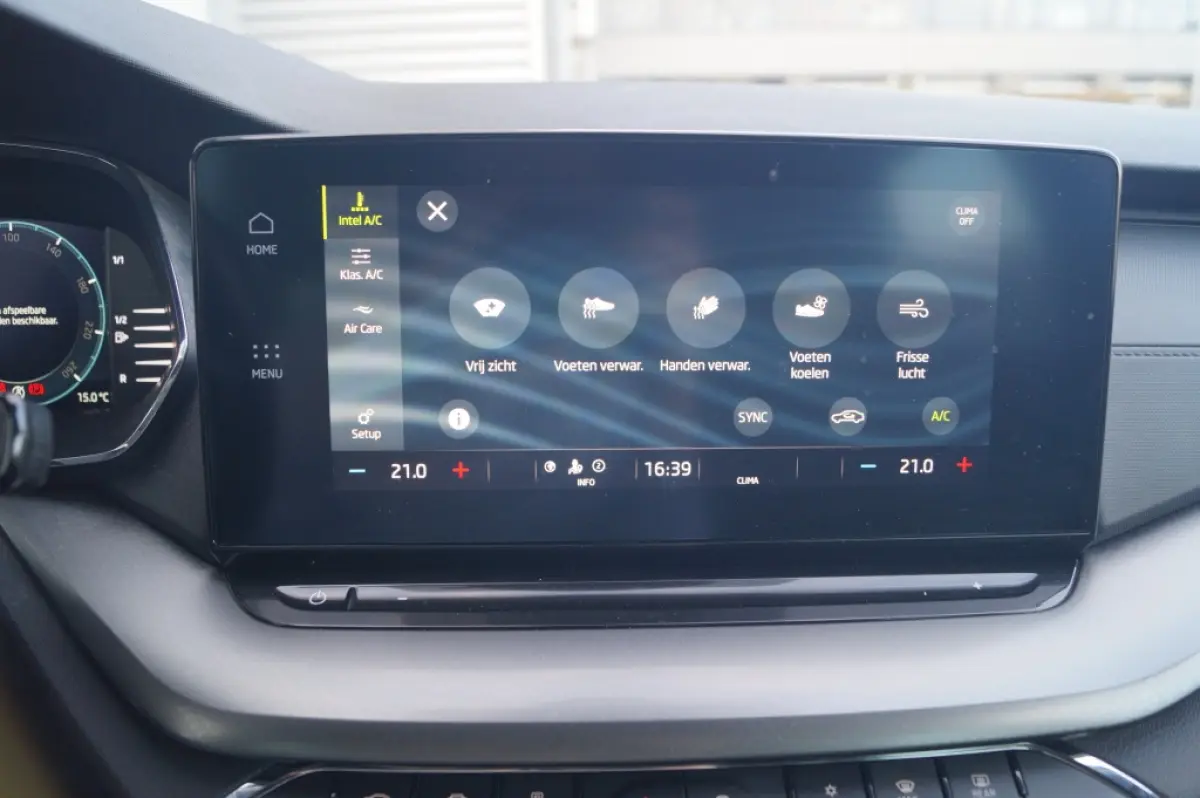 1.0 TSI 110pk Business Edition -NAVI-ECC-TREKHAAK-