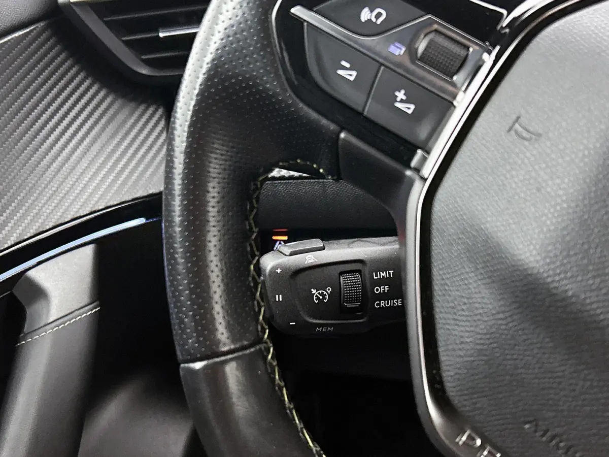 1.2 130pk GT Pack Automaat | 1ste Eigenaar | Trekhaak | Navigatie | Climate Control | Adaptieve Cruise Control | 18"LMV | LED | Dodehoekdetectie | Keyless Entry/Start |