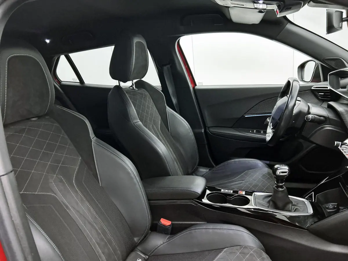 1.2 130pk GT Pack Automaat | 1ste Eigenaar | Trekhaak | Navigatie | Climate Control | Adaptieve Cruise Control | 18"LMV | LED | Dodehoekdetectie | Keyless Entry/Start |