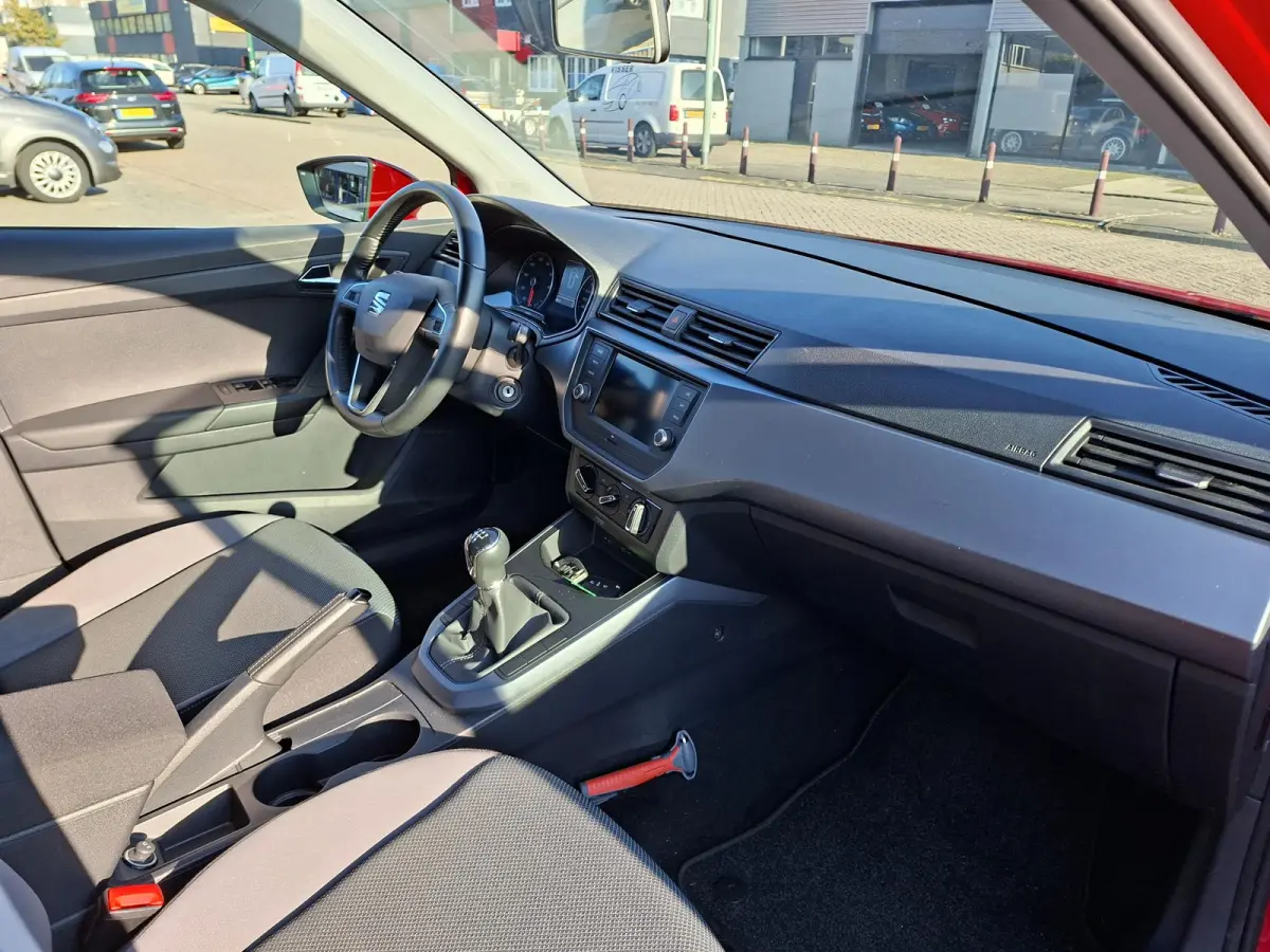 1.0 TSI Style Carplay / Cruise Control / Climate Control / 16inch LM / NAP