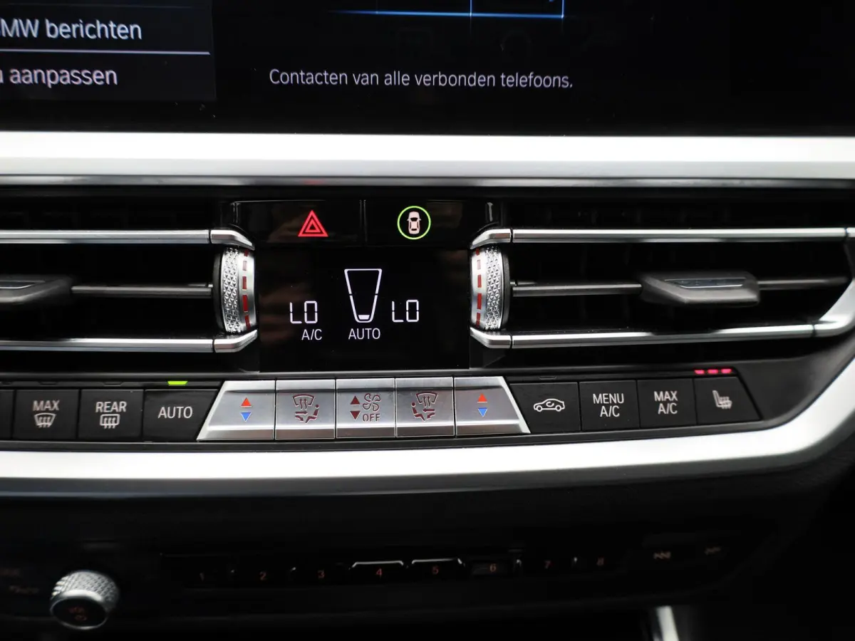 330e High Executive | Automaat | Apple Carplay / Android Auto | Cruise Control | Stoelverwarming | Lederen Bekleding |