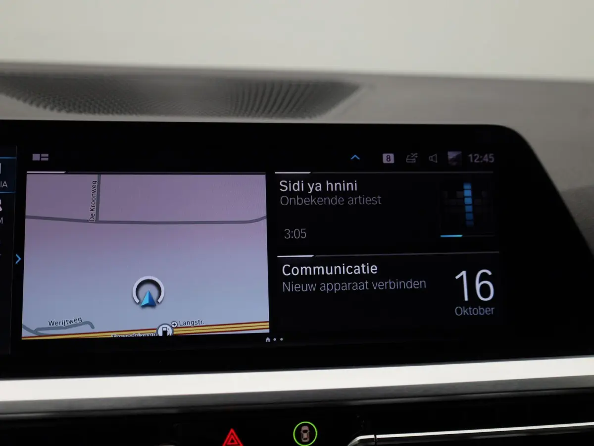 330e High Executive | Automaat | Apple Carplay / Android Auto | Cruise Control | Stoelverwarming | Lederen Bekleding |