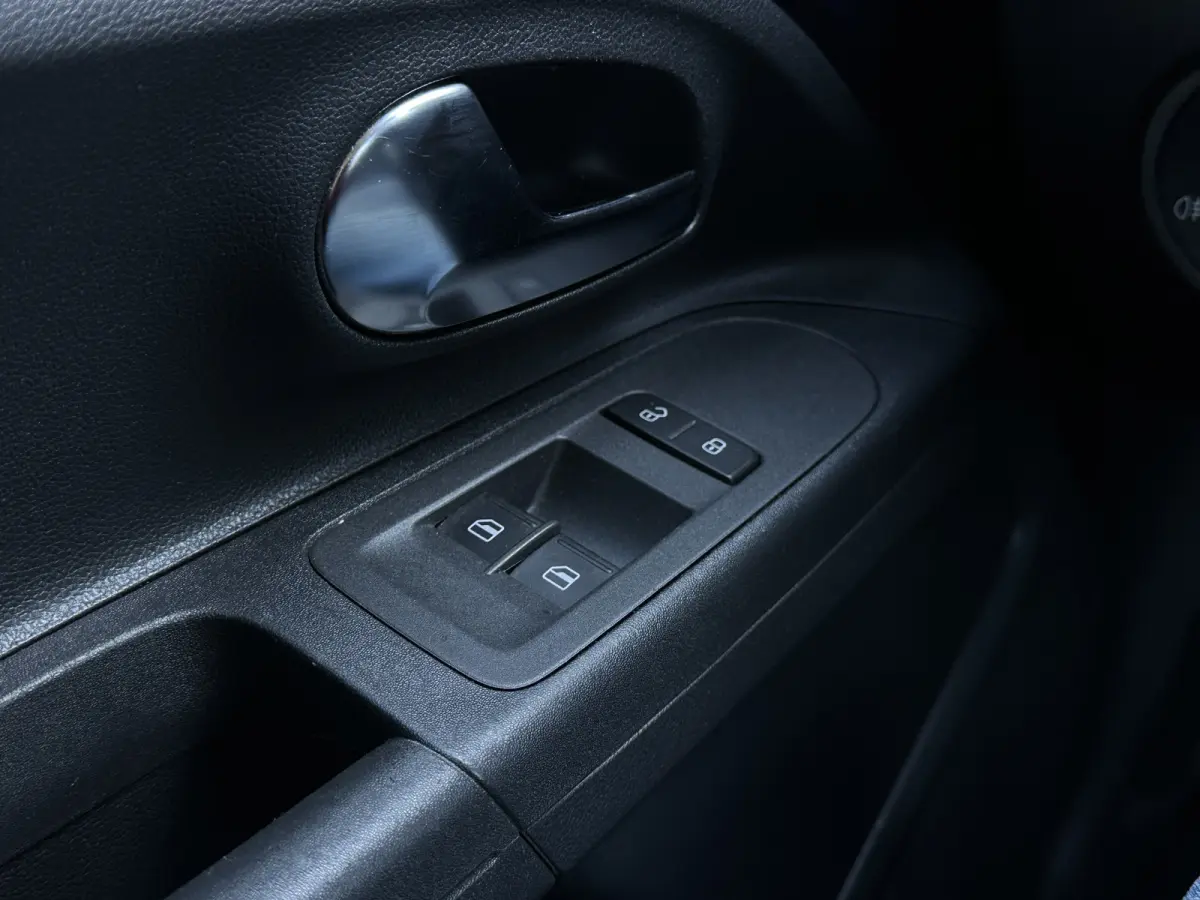 Up! 1.0 Move up! BlueMotion NAP, Airco, Navigatiesysteem