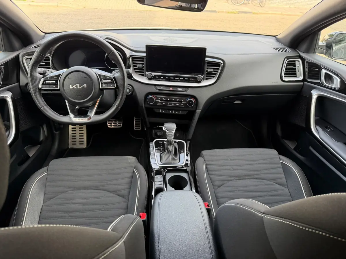 1.5 T-GDi GT-Line Automaat, Apple Carpl/ Android Auto,Cruise Control, Navigatie