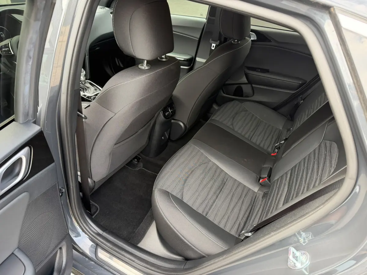 1.5 T-GDi GT-Line Automaat, Apple Carpl/ Android Auto,Cruise Control, Navigatie