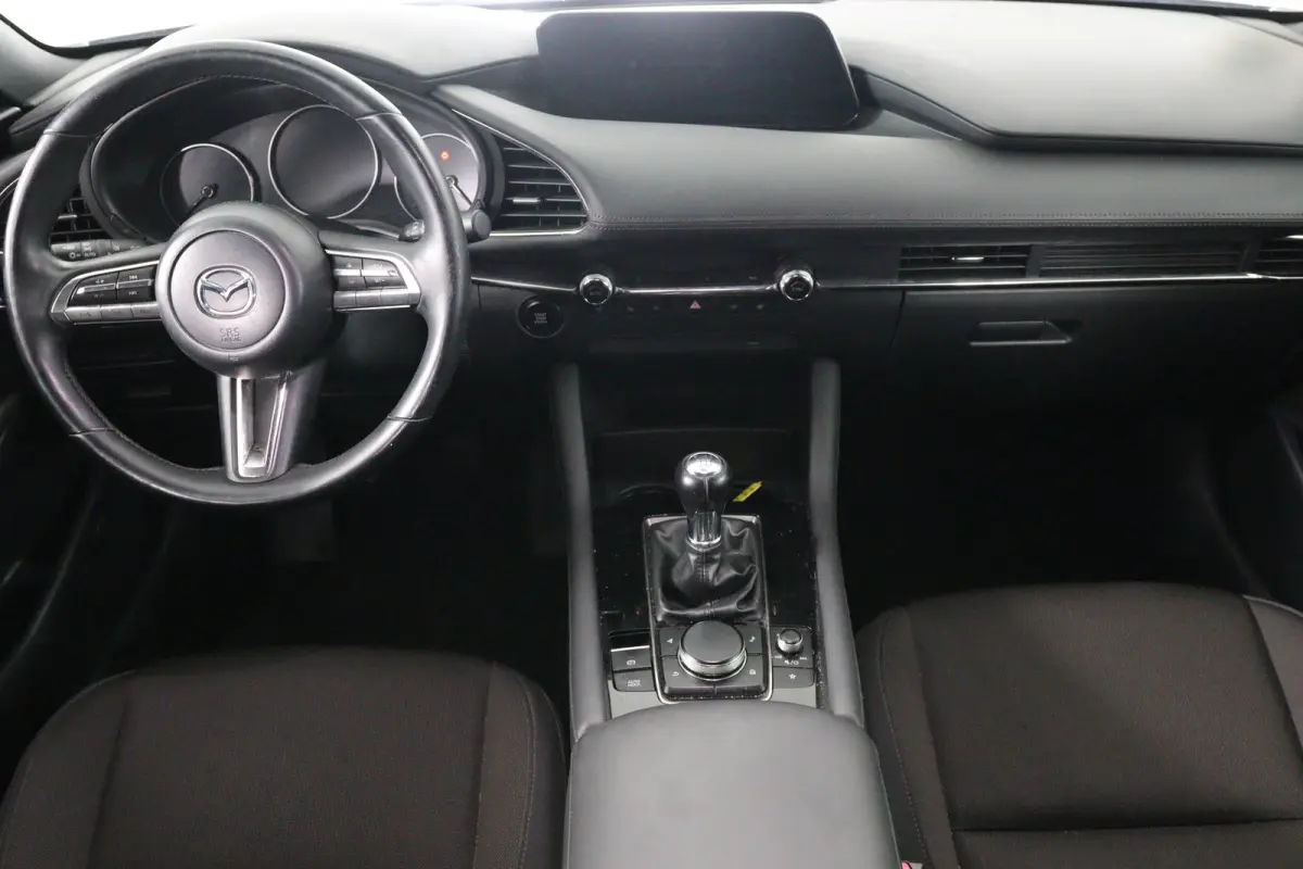 2.0 e-SkyActiv-G M Hybrid 122 Comfort met Bose | Bose | LED | Stoel/stuurverwarming | Navi | Clima | Cruise Adaptive | Camera | Lichtmetalen Velgen | Parkeersensoren V+A | DAB