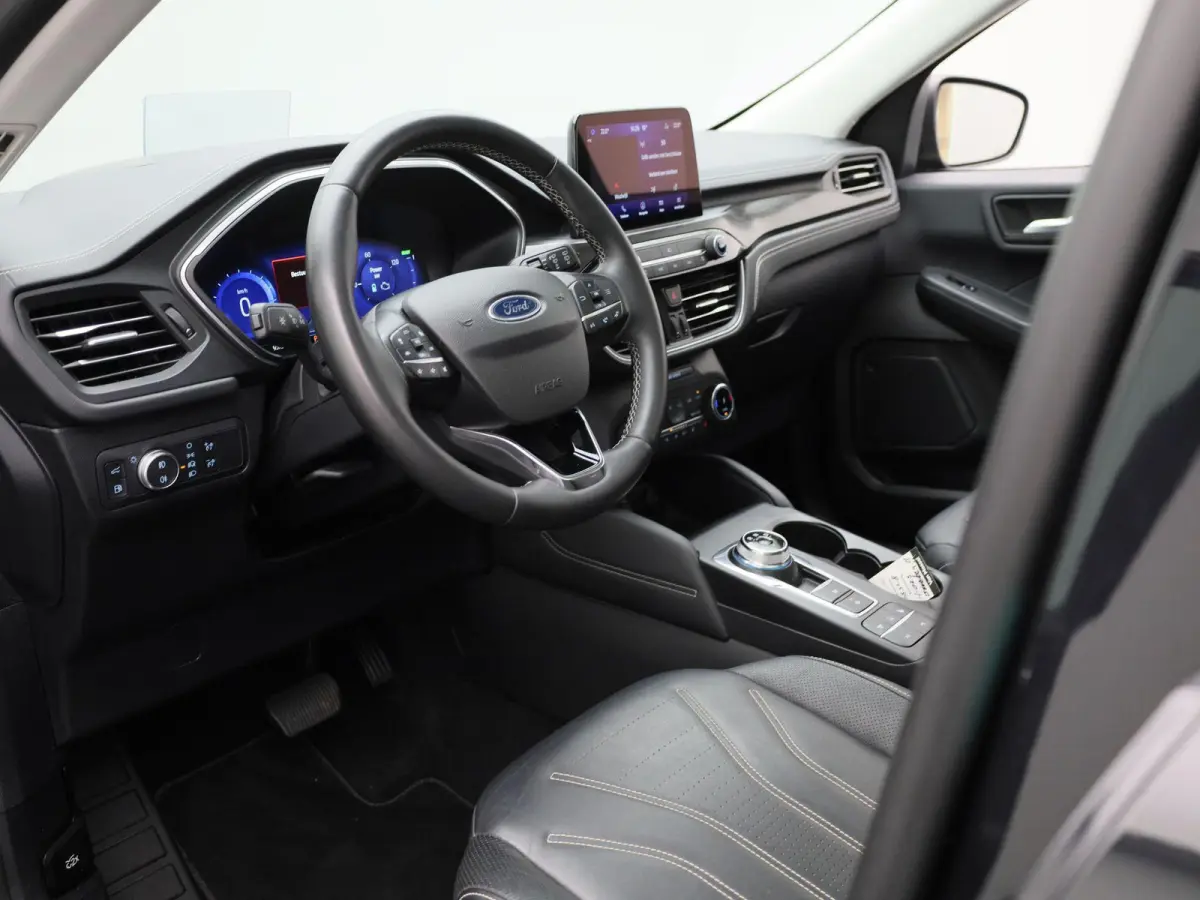 2.5 PHEV Vignale | Apple Carplay/Android Auto | Panoramadak | Winterpakket | Cruise Control | Lichtmetalen Velgen |