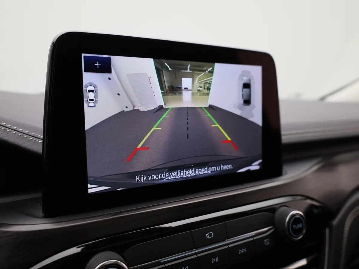 2.5 PHEV Vignale | Apple Carplay/Android Auto | Panoramadak | Winterpakket | Cruise Control | Lichtmetalen Velgen |