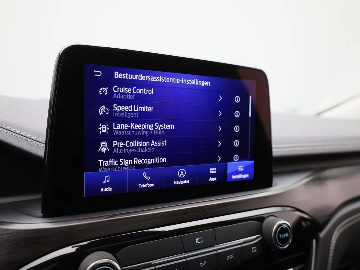 2.5 PHEV Vignale | Apple Carplay/Android Auto | Panoramadak | Winterpakket | Cruise Control | Lichtmetalen Velgen |