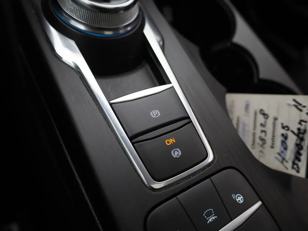 2.5 PHEV Vignale | Apple Carplay/Android Auto | Panoramadak | Winterpakket | Cruise Control | Lichtmetalen Velgen |