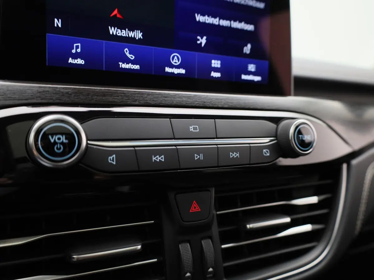 2.5 PHEV Vignale | Apple Carplay/Android Auto | Panoramadak | Winterpakket | Cruise Control | Lichtmetalen Velgen |