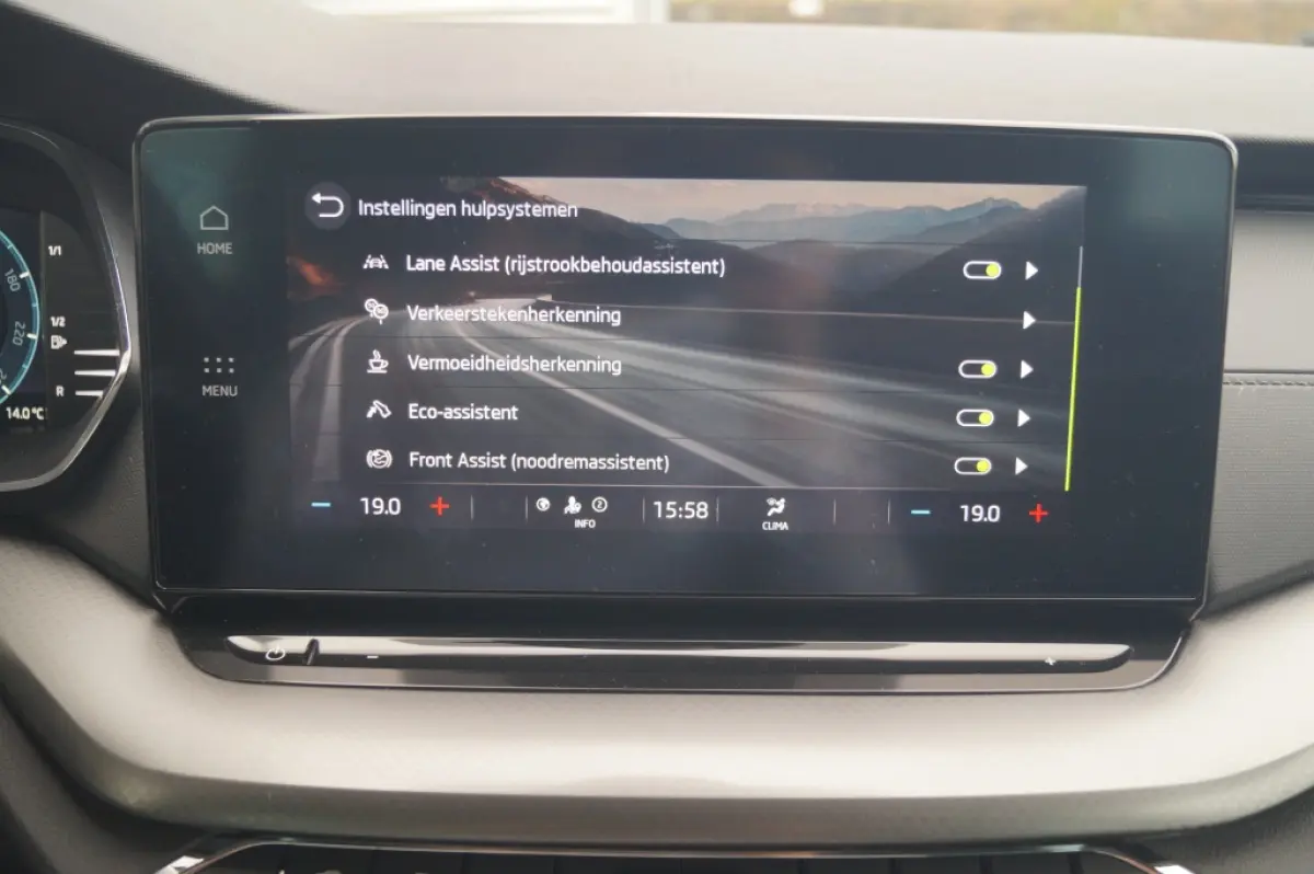 1.0 TSI 110pk Business Edition Travel -ECC-ACC-