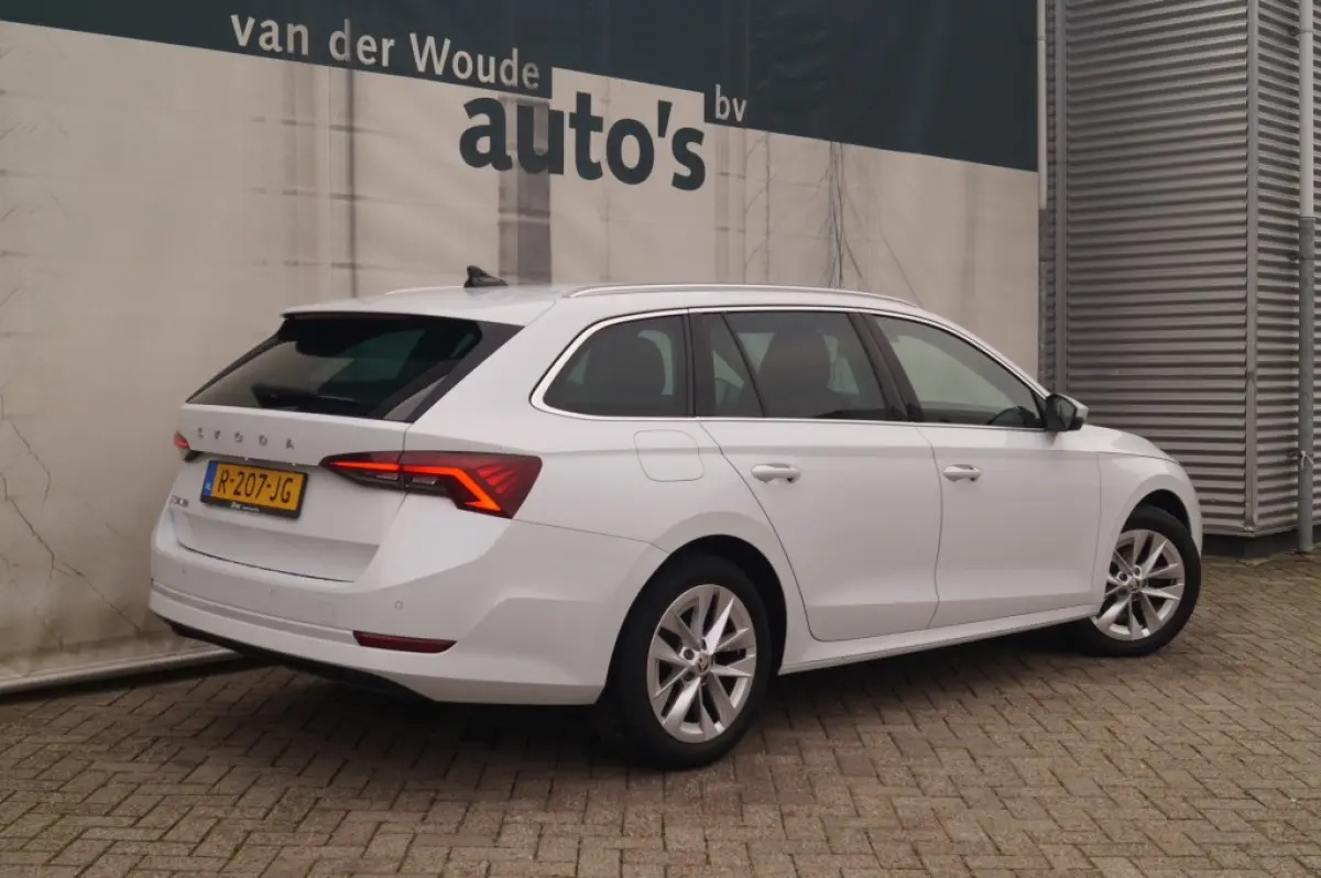 1.0 TSI 110pk Business Edition Travel -ECC-ACC-