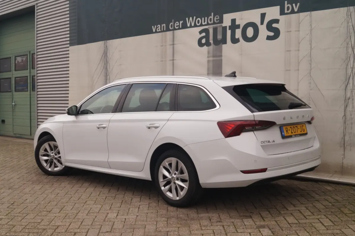 1.0 TSI 110pk Business Edition Travel -ECC-ACC-