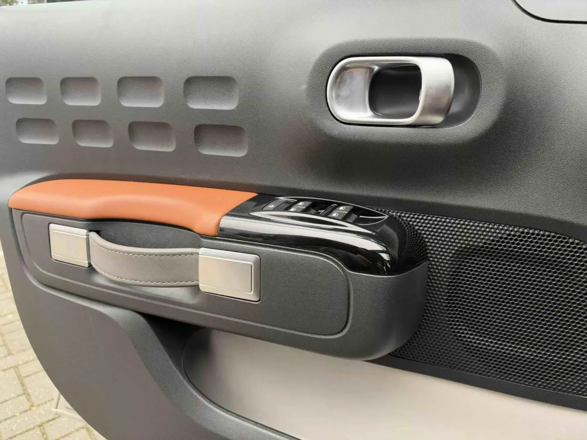 1.2 PureTech S&S Shine|Carplay|Camera|Keyless|Cruise
