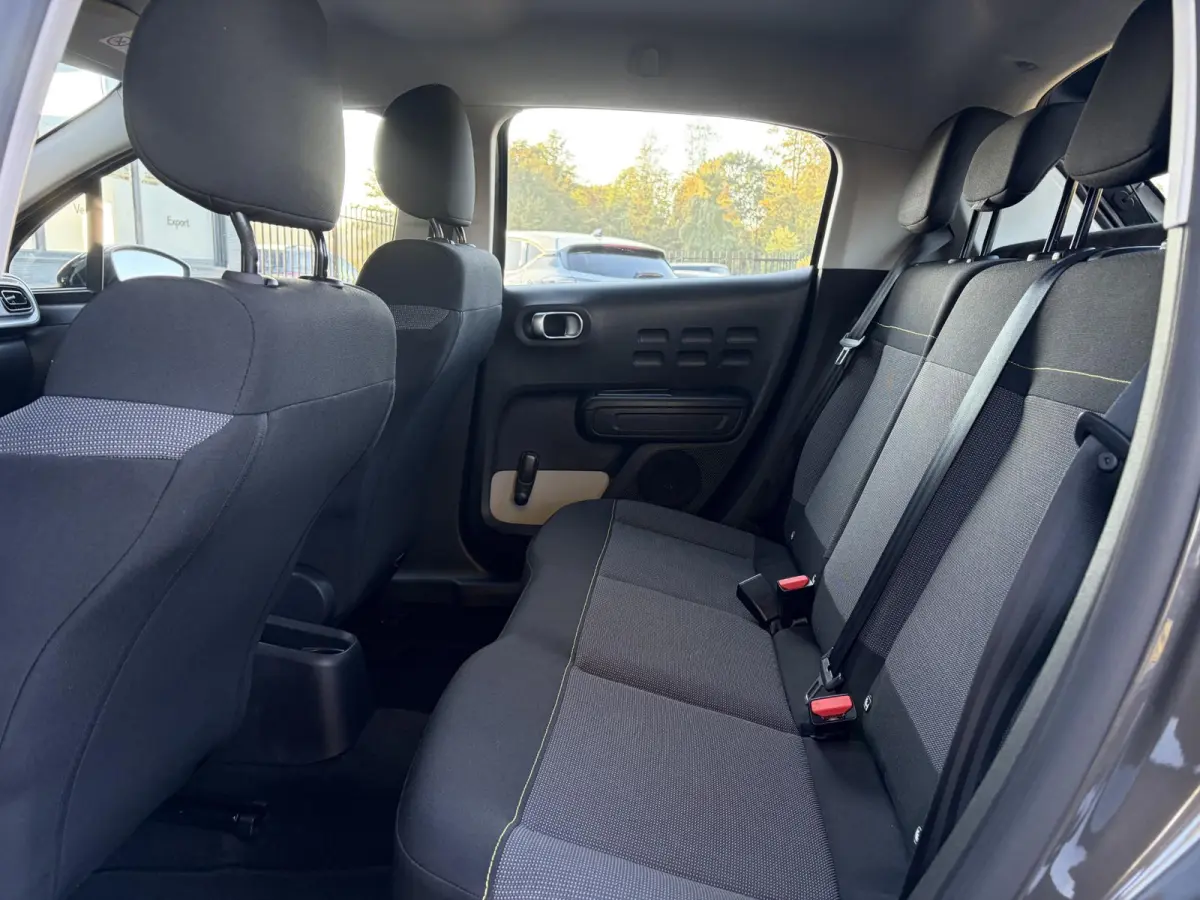 1.2 PureTech S&S Feel Edition ✓2e Eigenaar✓Carplay✓Navi✓Clima✓Cruise✓Lm velgen✓Pdc✓Rijstrooksensor✓N.A.P✓Apk tot 06-2027