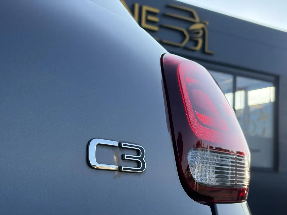 1.2 PureTech S&S Feel Edition ✓2e Eigenaar✓Carplay✓Navi✓Clima✓Cruise✓Lm velgen✓Pdc✓Rijstrooksensor✓N.A.P✓Apk tot 06-2027