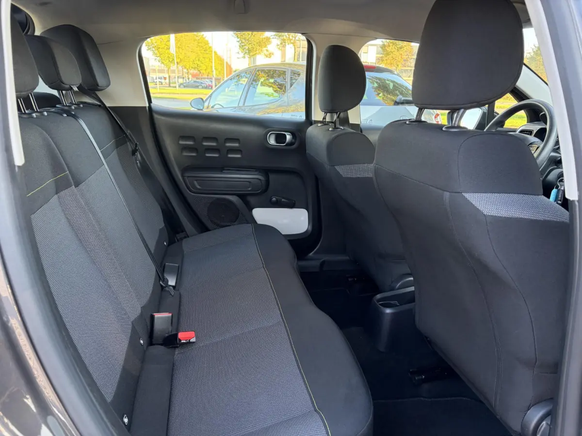 1.2 PureTech S&S Feel Edition ✓2e Eigenaar✓Carplay✓Navi✓Clima✓Cruise✓Lm velgen✓Pdc✓Rijstrooksensor✓N.A.P✓Apk tot 06-2027