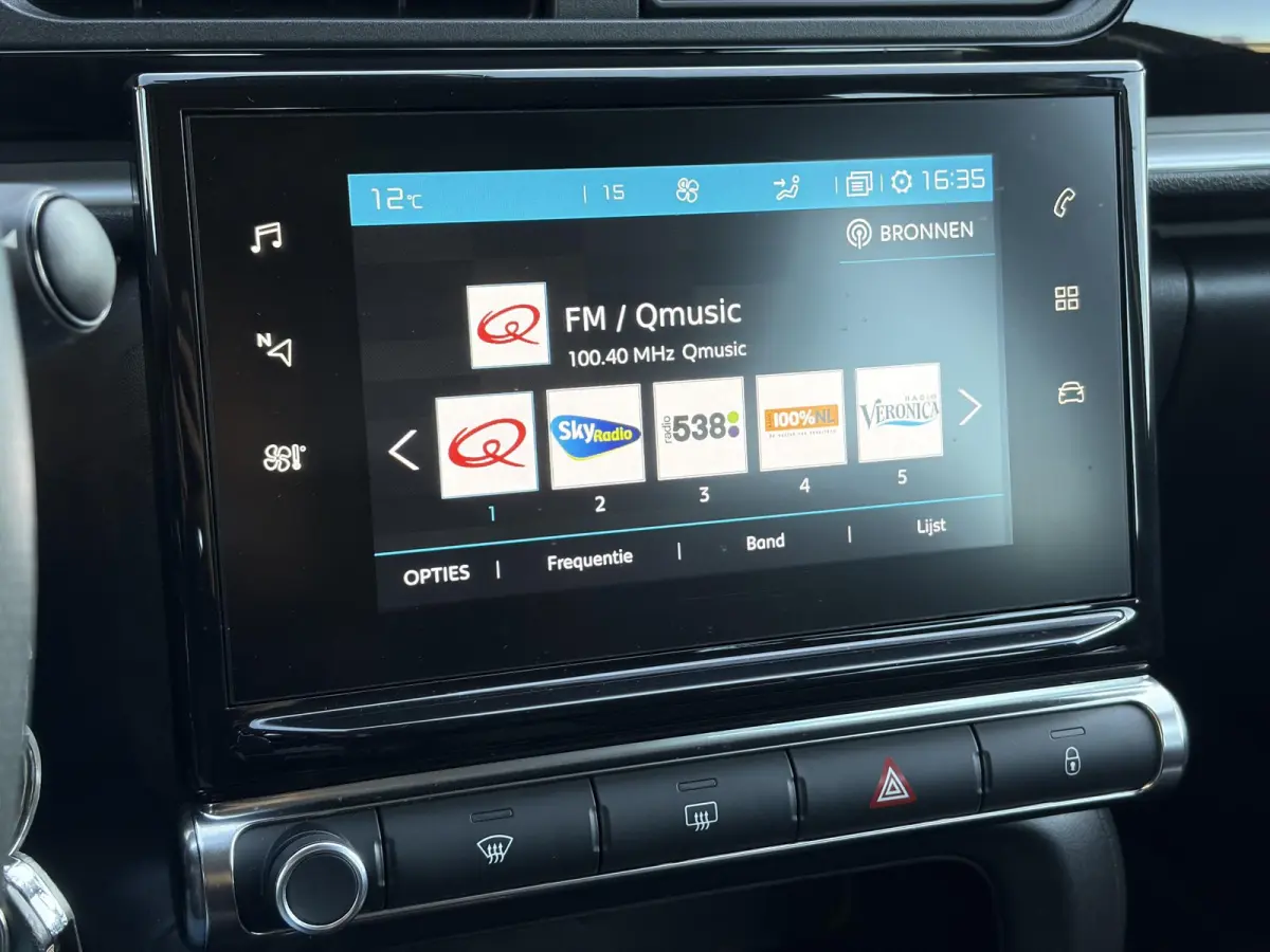 1.2 PureTech S&S Feel Edition ✓2e Eigenaar✓Carplay✓Navi✓Clima✓Cruise✓Lm velgen✓Pdc✓Rijstrooksensor✓N.A.P✓Apk tot 06-2027