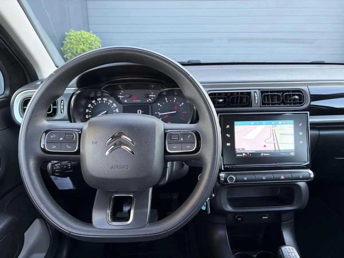 1.2 PureTech S&S Feel Edition ✓2e Eigenaar✓Carplay✓Navi✓Clima✓Cruise✓Lm velgen✓Pdc✓Rijstrooksensor✓N.A.P✓Apk tot 06-2027