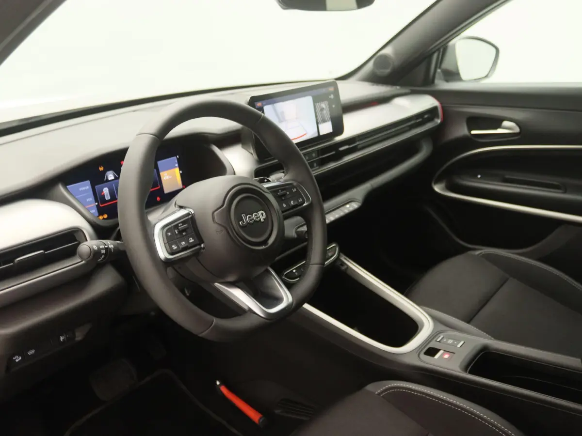 1.2 e-Hybrid Summit | NAVI | 18'' Velgen | Adaptive Cruise Control | Parkeercamera Achter |