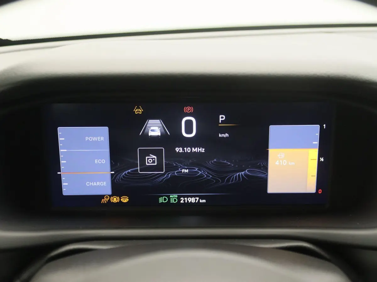 1.2 e-Hybrid Summit | NAVI | 18'' Velgen | Adaptive Cruise Control | Parkeercamera Achter |