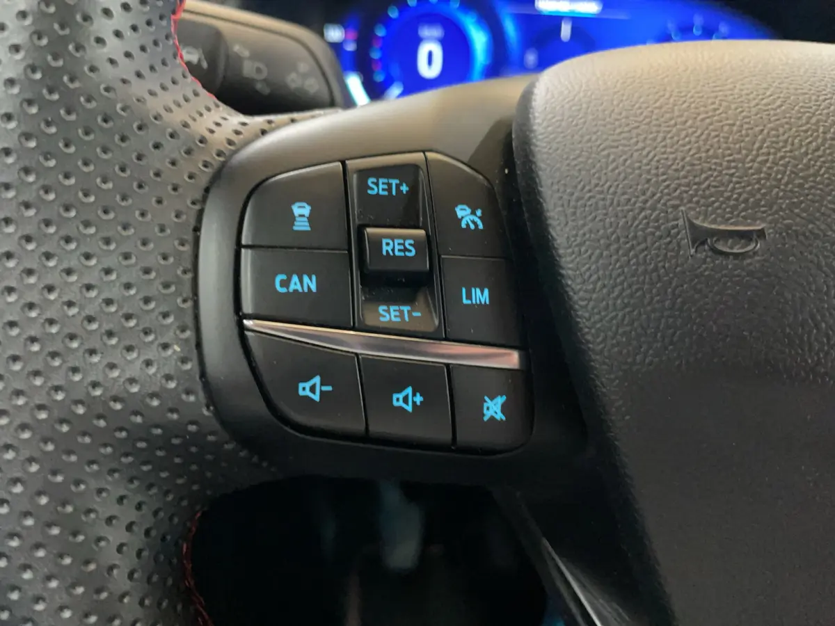 1.0 EcoBoost ST-Line X | Adaptieve cruise | Achteruitrijcamera | Stoel- stuurverw. | B&O | 18" | Carplay | Elektrische achterklep