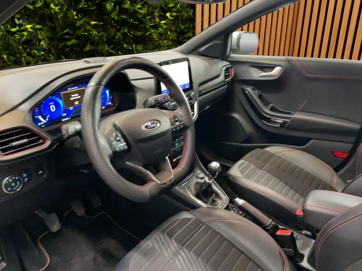 1.0 EcoBoost ST-Line X | Adaptieve cruise | Achteruitrijcamera | Stoel- stuurverw. | B&O | 18" | Carplay | Elektrische achterklep