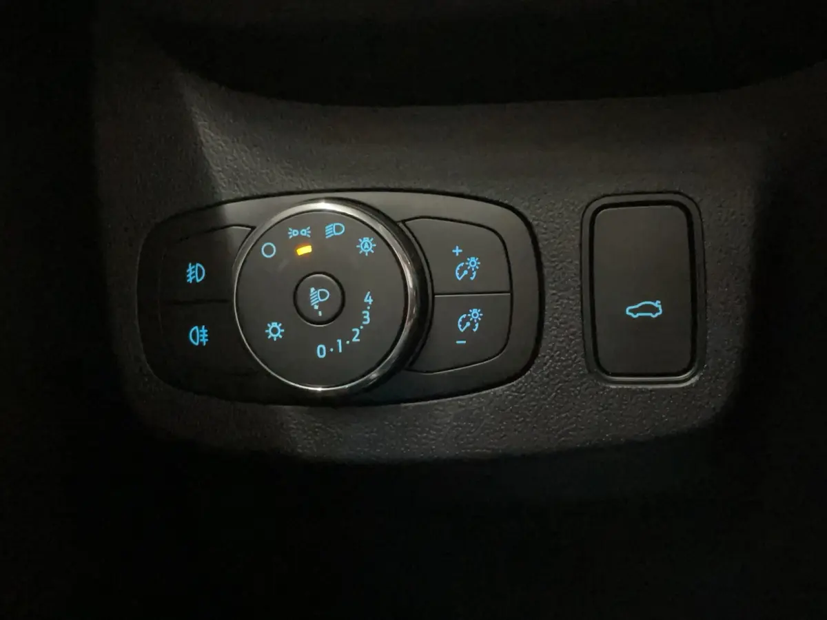 1.0 EcoBoost ST-Line X | Adaptieve cruise | Achteruitrijcamera | Stoel- stuurverw. | B&O | 18" | Carplay | Elektrische achterklep