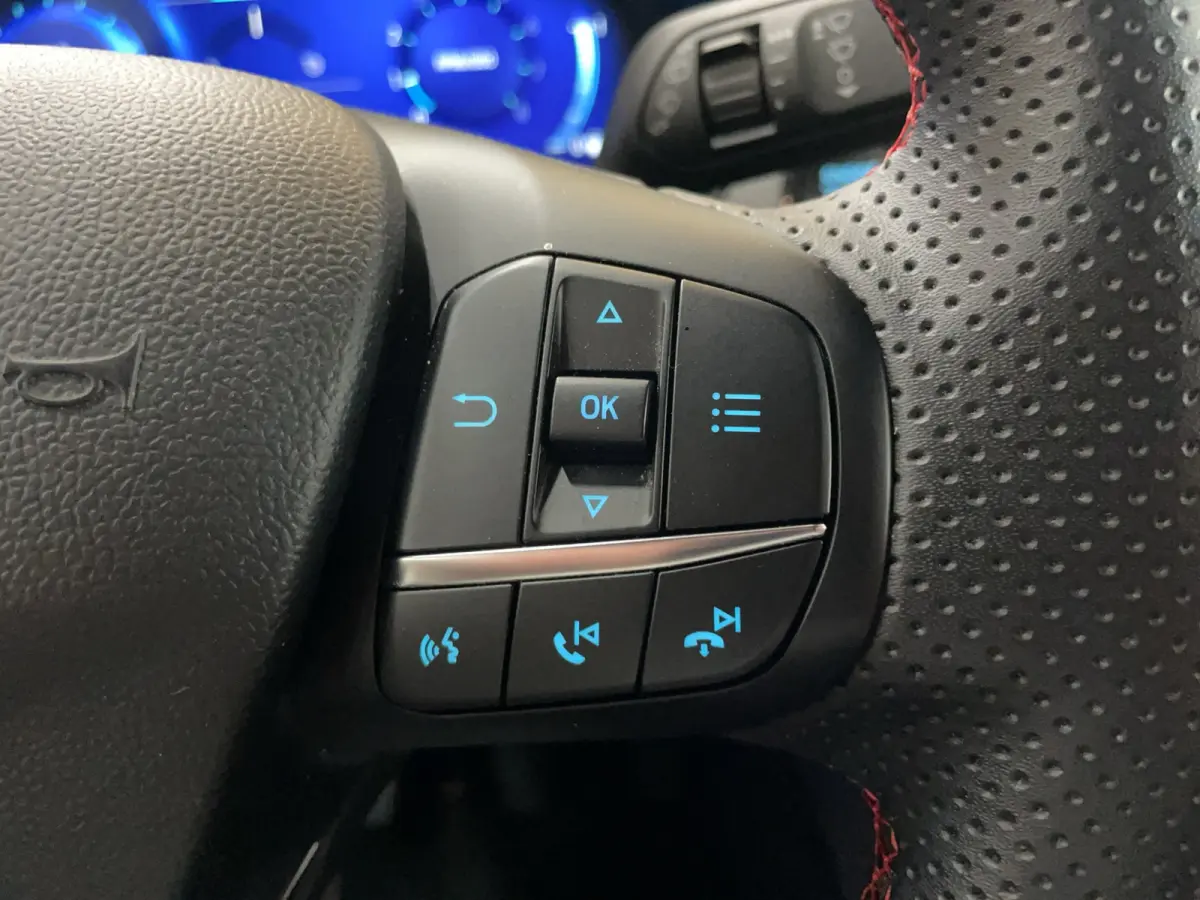 1.0 EcoBoost ST-Line X | Adaptieve cruise | Achteruitrijcamera | Stoel- stuurverw. | B&O | 18" | Carplay | Elektrische achterklep
