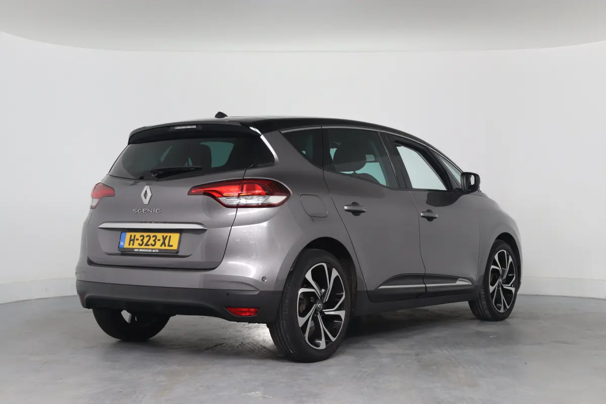 1.3 TCe Bose | Automaat! | Panoramadak | BOSE | HUD | Cruise Adaptive | Camera | Clima | Navi | LED | Keyless | Parkeersensoren | Lichtmetalen Velgen