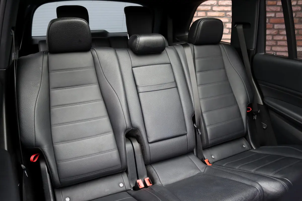 400 d 4MATIC AMG Line Premium+ | 7pers | Luchtvering | Distronic+ | Massage | Stoelventilatie | Memory | Burmester | HUD | Trekhaak | Soft-Close | Vlakkenverwarming | Surround Camera |