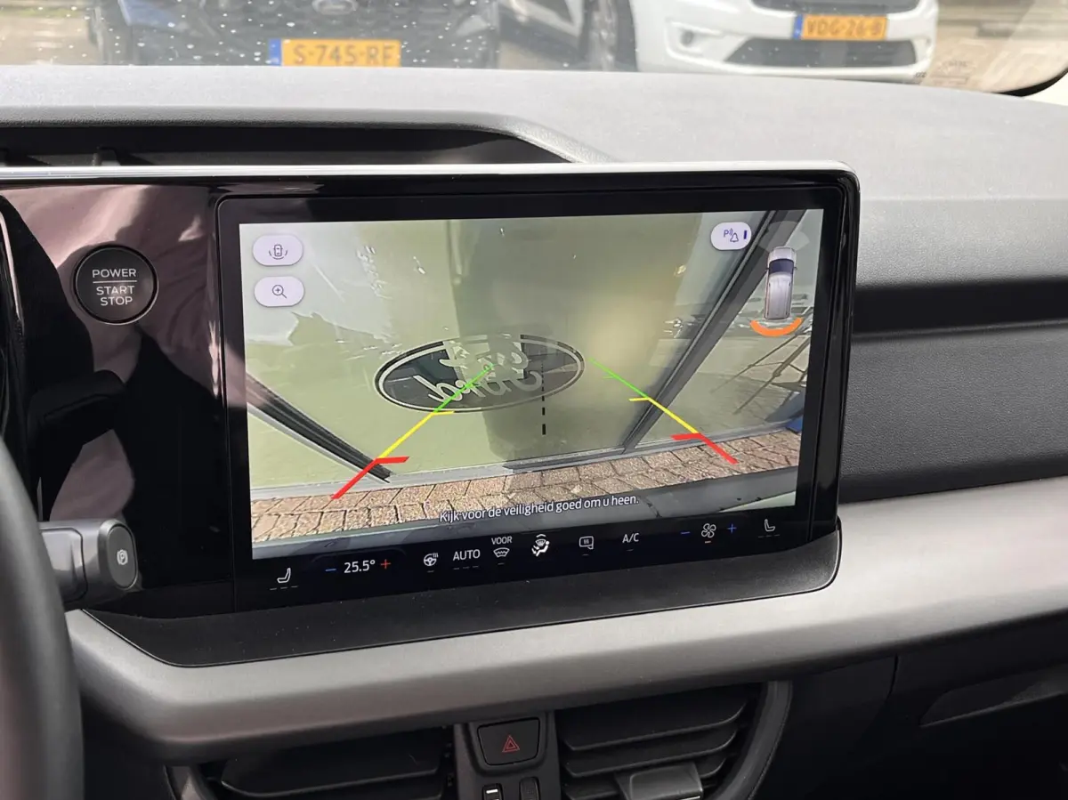 Limited 44 kWh 136PK Winterpack Cruise Camera Carplay-Navi Parkeersensoren Climate Draadloos Telefoonlader *Emissiezonevriendelijk*