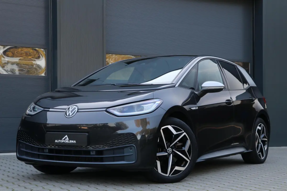 First Plus 58 kWh AppleCarplay IQ-Light Trekhaak Sfeerverlicht 19'' Inch Sportvelgen Camera AdaptiveCruise 115000KM BJ2020