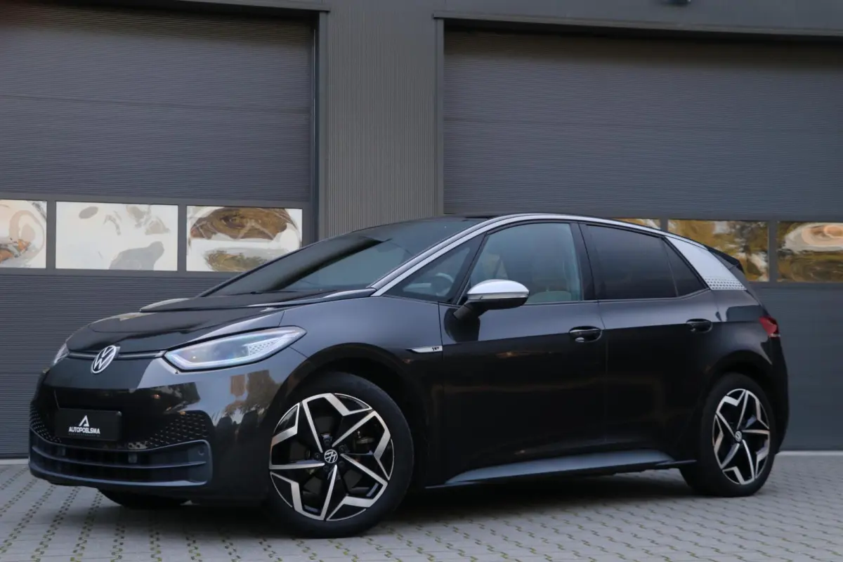 First Plus 58 kWh AppleCarplay IQ-Light Trekhaak Sfeerverlicht 19'' Inch Sportvelgen Camera AdaptiveCruise 115000KM BJ2020