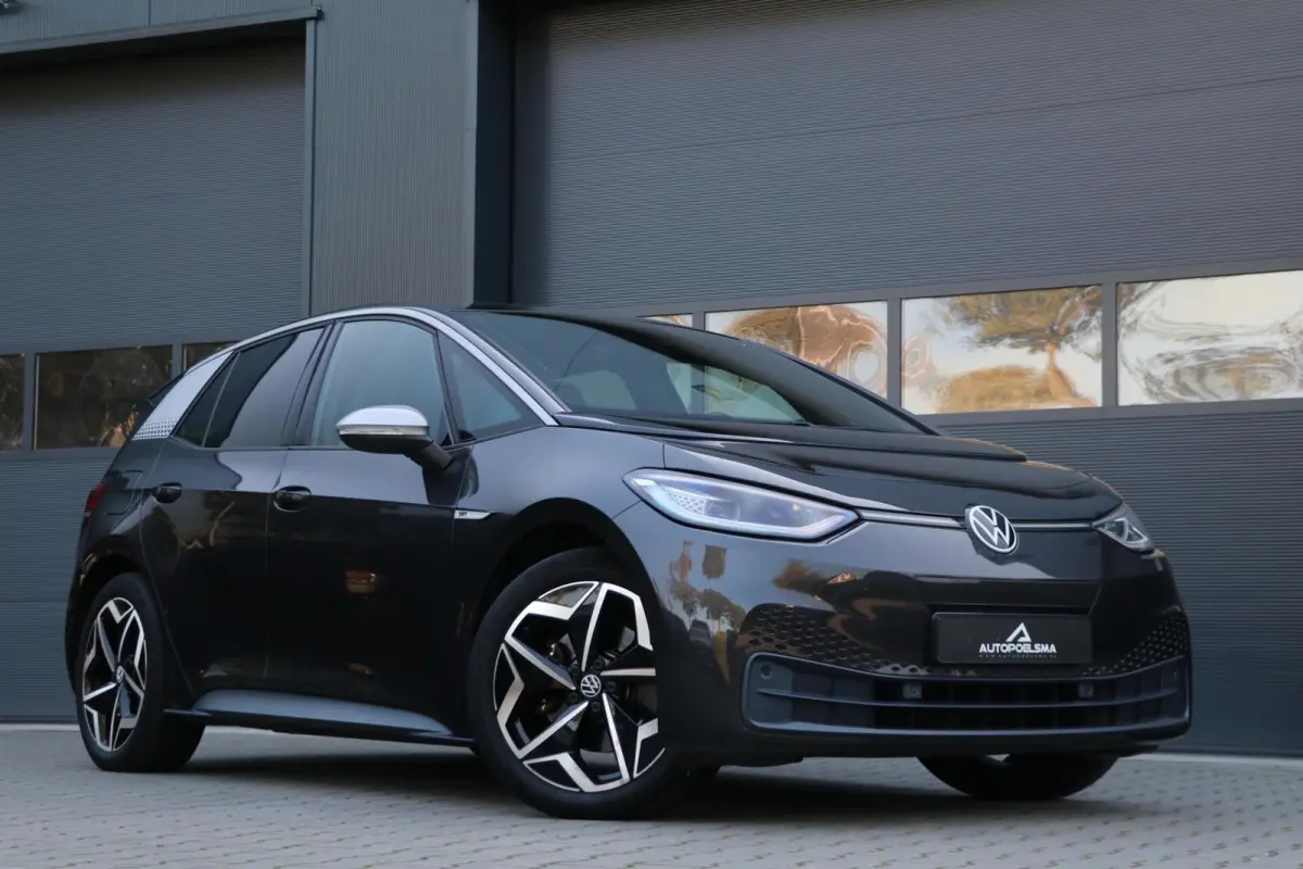 First Plus 58 kWh AppleCarplay IQ-Light Trekhaak Sfeerverlicht 19'' Inch Sportvelgen Camera AdaptiveCruise 115000KM BJ2020