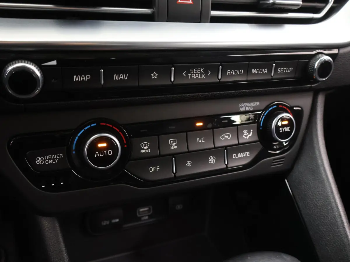 1.6 GDi Hybrid DynamicPlusLine | Lederen Bekleding | Adaptieve Cruise Control | Parkeercamera | Stoel/Stuurverwarming | Afn. Trekhaak |