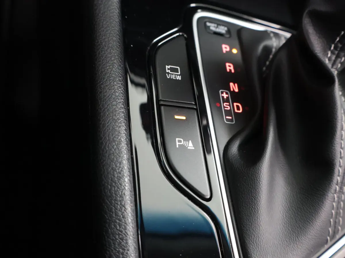 1.6 GDi Hybrid DynamicPlusLine | Lederen Bekleding | Adaptieve Cruise Control | Parkeercamera | Stoel/Stuurverwarming | Afn. Trekhaak |