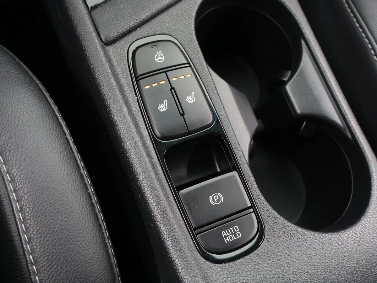1.6 GDi Hybrid DynamicPlusLine | Lederen Bekleding | Adaptieve Cruise Control | Parkeercamera | Stoel/Stuurverwarming | Afn. Trekhaak |