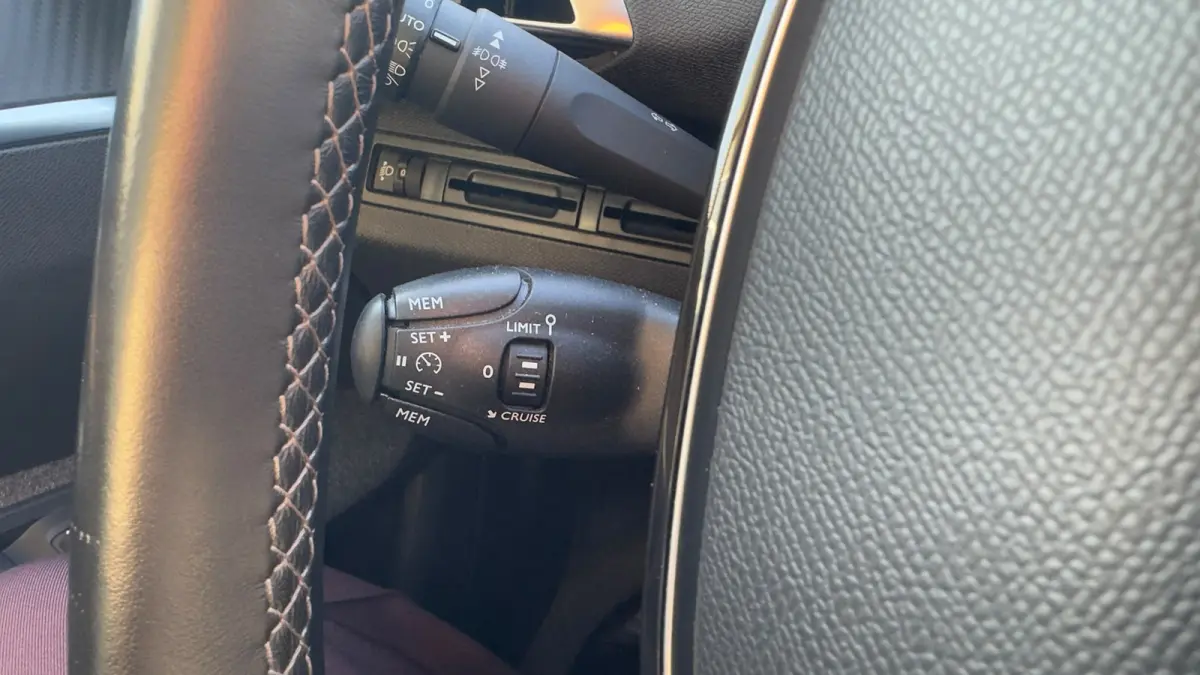1.2 Active | Apple Carplay / Android auto | Navi | Cruise | LMV |